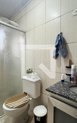 Casa à venda com 127m², 4 quartos e 1 vaga Casa à venda com 127m², 4 quartos e 1 vagaBanheiro 2