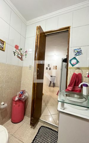 Casa à venda com 127m², 4 quartos e 1 vaga Casa à venda com 127m², 4 quartos e 1 vagaBanheiro 1