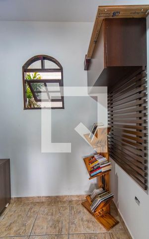 Casa à venda com 380m², 3 quartos e 6 vagas Casa à venda com 380m², 3 quartos e 6 vagasDespensa