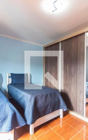 Casa à venda com 380m², 3 quartos e 6 vagas Casa à venda com 380m², 3 quartos e 6 vagasQuarto 3