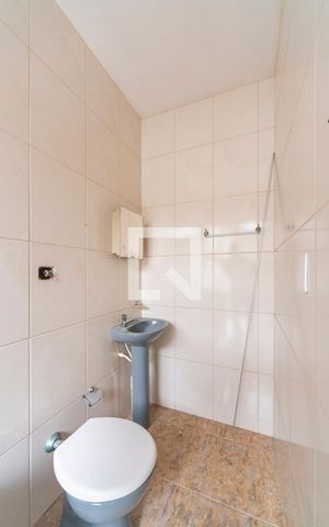 Casa à venda com 380m², 3 quartos e 6 vagas Casa à venda com 380m², 3 quartos e 6 vagasBanheiro da Área Gourmet