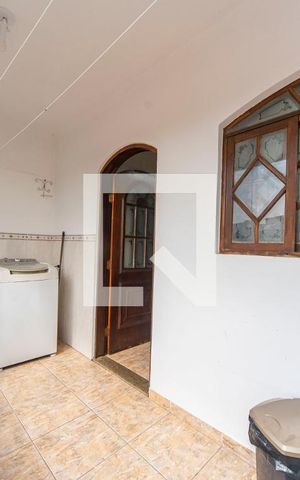 Casa à venda com 380m², 3 quartos e 6 vagas Casa à venda com 380m², 3 quartos e 6 vagasÁrea de Serviço