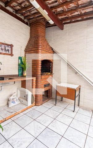 Casa à venda com 380m², 3 quartos e 6 vagas Casa à venda com 380m², 3 quartos e 6 vagasQuintal e Área Gourmet