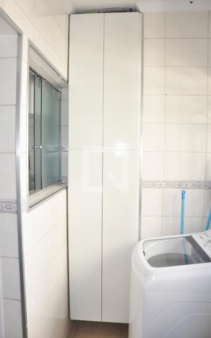 Apartamento à venda com 90m², 3 quartos e 3 vagas Apartamento à venda com 90m², 3 quartos e 3 vagasLavanderia