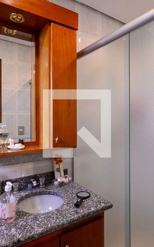 Apartamento à venda com 112m², 2 quartos e 2 vagas Apartamento à venda com 112m², 2 quartos e 2 vagasBanheiro do Quarto 2