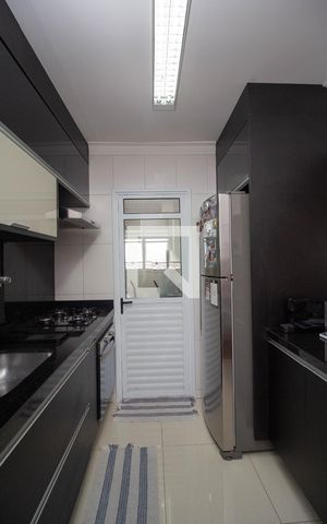Apartamento à venda com 81m², 2 quartos e 1 vaga Apartamento à venda com 81m², 2 quartos e 1 vagaCozinha