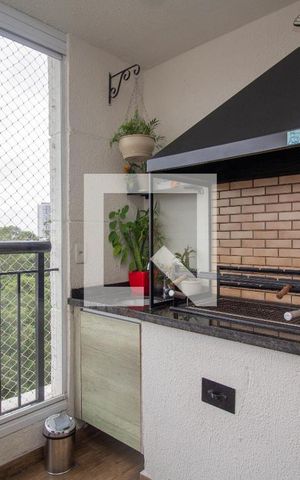 Apartamento à venda com 81m², 2 quartos e 1 vaga Apartamento à venda com 81m², 2 quartos e 1 vagaVaranda gourmet