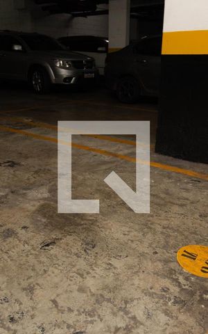 Apartamento à venda com 81m², 2 quartos e 1 vaga Apartamento à venda com 81m², 2 quartos e 1 vagaGaragem