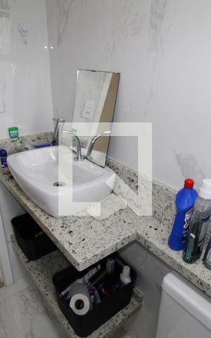 Apartamento à venda com 71m², 3 quartos e 2 vagasQuarto 3 - Banheiro