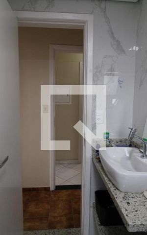 Apartamento à venda com 71m², 3 quartos e 2 vagasQuarto 3 - Banheiro