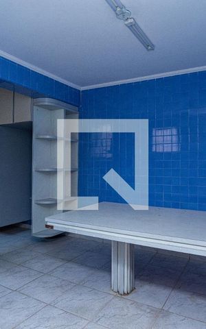 Casa à venda com 210m², 3 quartos e 2 vagas Casa à venda com 210m², 3 quartos e 2 vagasSala