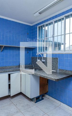 Casa à venda com 210m², 3 quartos e 2 vagas Casa à venda com 210m², 3 quartos e 2 vagasCozinha