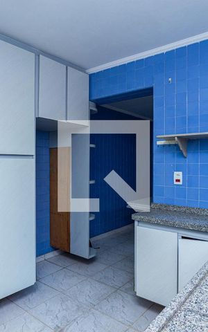 Casa à venda com 210m², 3 quartos e 2 vagas Casa à venda com 210m², 3 quartos e 2 vagasCozinha