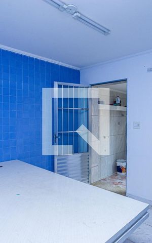 Casa à venda com 210m², 3 quartos e 2 vagas Casa à venda com 210m², 3 quartos e 2 vagasSala