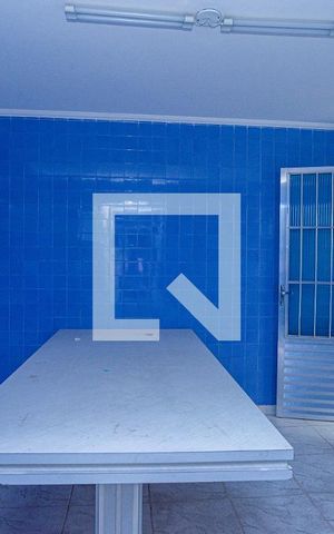 Casa à venda com 210m², 3 quartos e 2 vagas Casa à venda com 210m², 3 quartos e 2 vagasSala