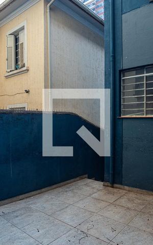 Casa à venda com 210m², 3 quartos e 2 vagas Casa à venda com 210m², 3 quartos e 2 vagasÁrea de Serviço