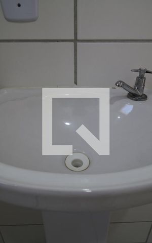 Apartamento para alugar com 45m², 2 quartos e sem vagaBanheiro