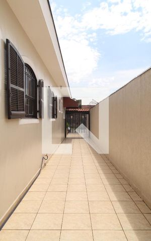 Casa à venda com 202m², 4 quartos e 5 vagasQuintal e garagem