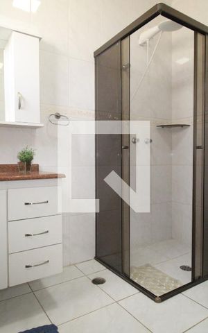 Casa à venda com 202m², 4 quartos e 5 vagasBanheiro da Suíte 2