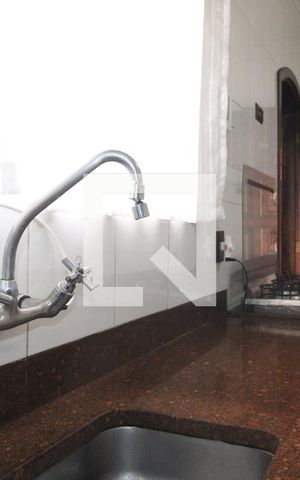 Casa à venda com 202m², 4 quartos e 5 vagasCozinha 