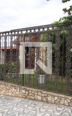 Casa à venda com 202m², 4 quartos e 5 vagasFachada
