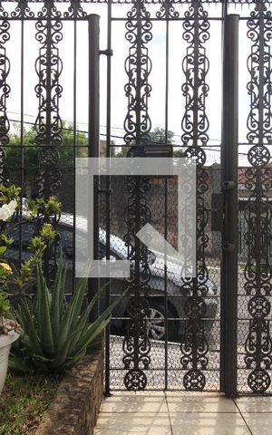Casa à venda com 202m², 4 quartos e 5 vagasentrada - jardim 