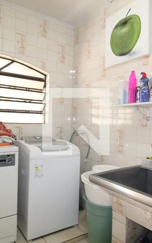 Casa à venda com 202m², 4 quartos e 5 vagasÁrea de Serviço