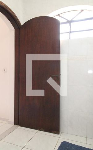 Casa à venda com 202m², 4 quartos e 5 vagasBanheiro da Suíte 2