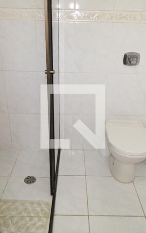 Casa à venda com 202m², 4 quartos e 5 vagasBanheiro da Suíte 2