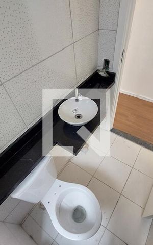 Apartamento à venda com 45m², 2 quartos e sem vaga Apartamento à venda com 45m², 2 quartos e sem vagaBanheiro