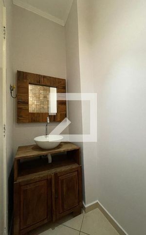 Casa de condomínio à venda com 93m², 3 quartos e 2 vagasLavabo
