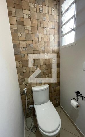 Casa de condomínio à venda com 93m², 3 quartos e 2 vagasLavabo