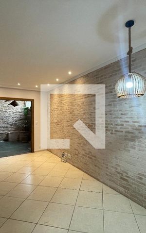 Casa de condomínio à venda com 93m², 3 quartos e 2 vagasSala