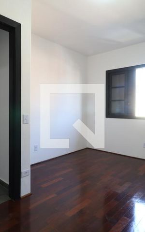Casa para alugar com 128m², 3 quartos e 2 vagasQuarto 2