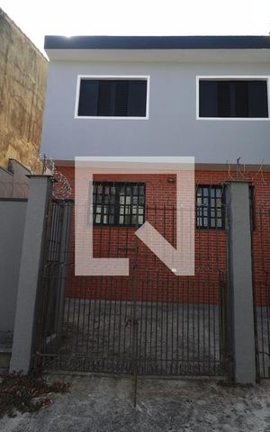 Casa para alugar com 128m², 3 quartos e 2 vagasFachada