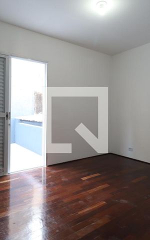 Casa para alugar com 128m², 3 quartos e 2 vagasQuarto 1