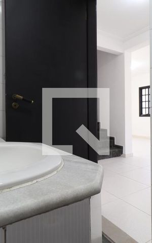 Casa para alugar com 128m², 3 quartos e 2 vagasLavabo