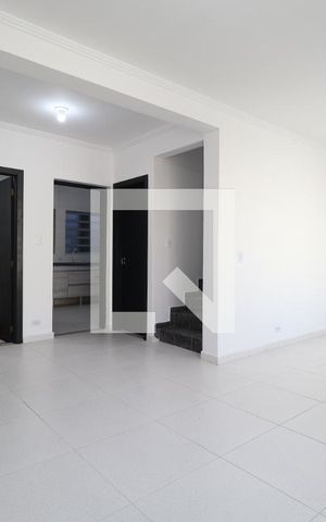 Casa para alugar com 128m², 3 quartos e 2 vagasSala