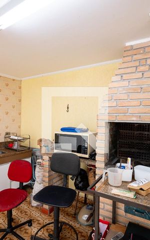 Casa à venda com 230m², 4 quartos e 3 vagas Casa à venda com 230m², 4 quartos e 3 vagasChurrasqueira