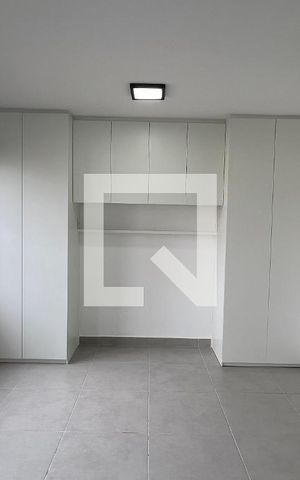 Studio para alugar com 24m², 1 quarto e sem vaga Studio para alugar com 24m², 1 quarto e sem vagaQuarto Studio