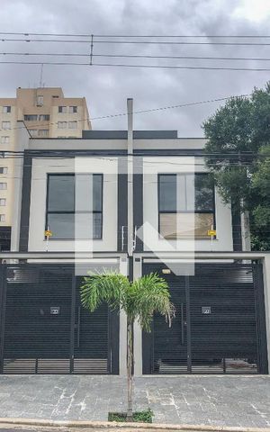 Casa à venda com 150m², 4 quartos e 2 vagasFachada