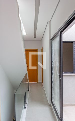 Casa à venda com 150m², 4 quartos e 2 vagasCorredor