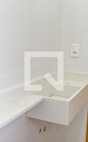 Casa à venda com 150m², 4 quartos e 2 vagasBanheiro da Suíte 2