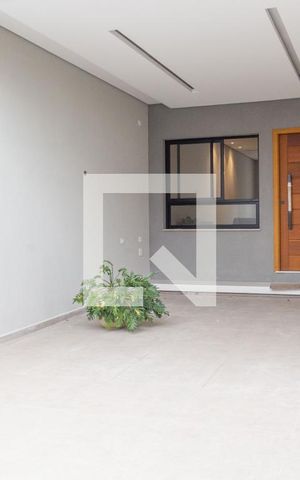 Casa à venda com 150m², 4 quartos e 2 vagasEntrada
