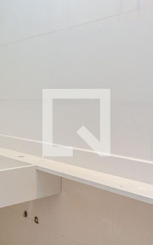 Casa à venda com 150m², 4 quartos e 2 vagasBanheiro da Suíte 4