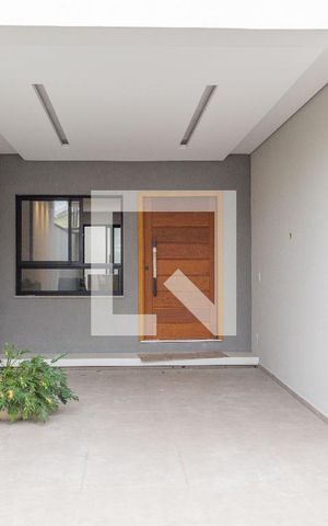 Casa à venda com 150m², 4 quartos e 2 vagasEntrada