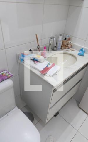 Apartamento para alugar com 81m², 2 quartos e 2 vagasQuarto 1 - Banheiro