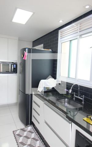 Apartamento para alugar com 81m², 2 quartos e 2 vagasCozinha