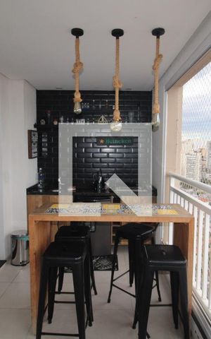 Apartamento para alugar com 81m², 2 quartos e 2 vagasSala - Varanda