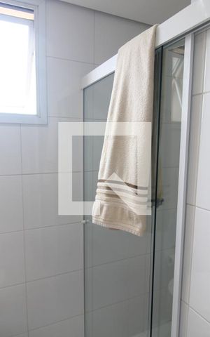 Apartamento para alugar com 81m², 2 quartos e 2 vagasBanheiro